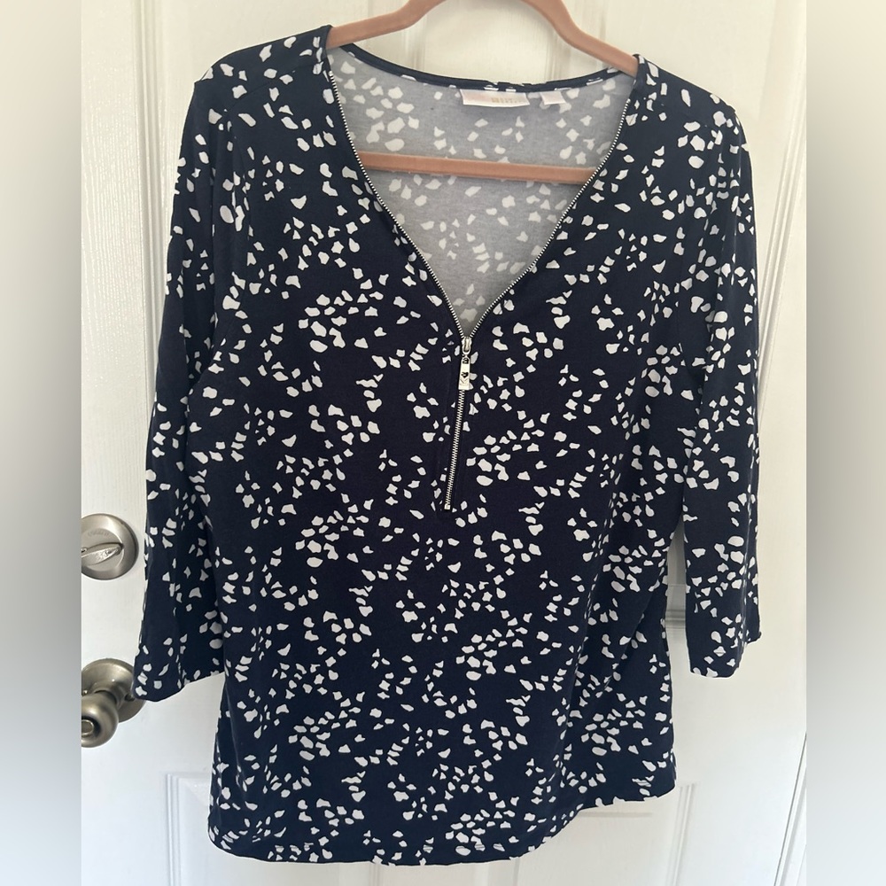 Belle by Kim Gravel medium top